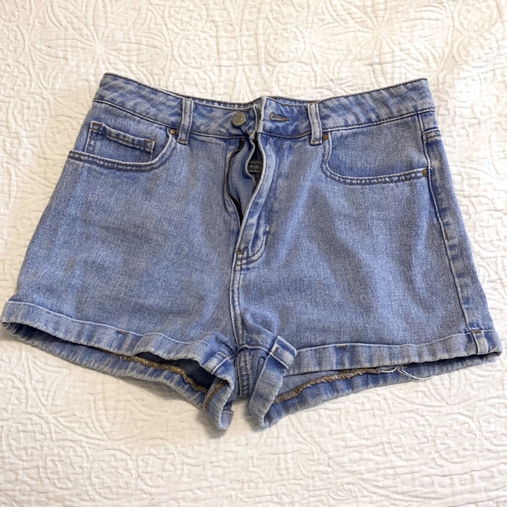 MOM SHORTS